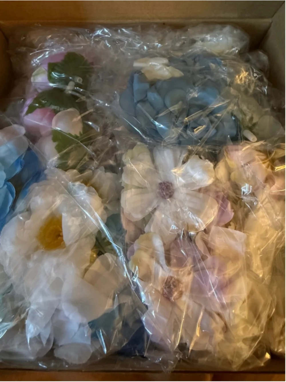 NEW 210 Pcs Mini Silk Flower Heads Small Fake Rose Daisy Craft Wedding Shower